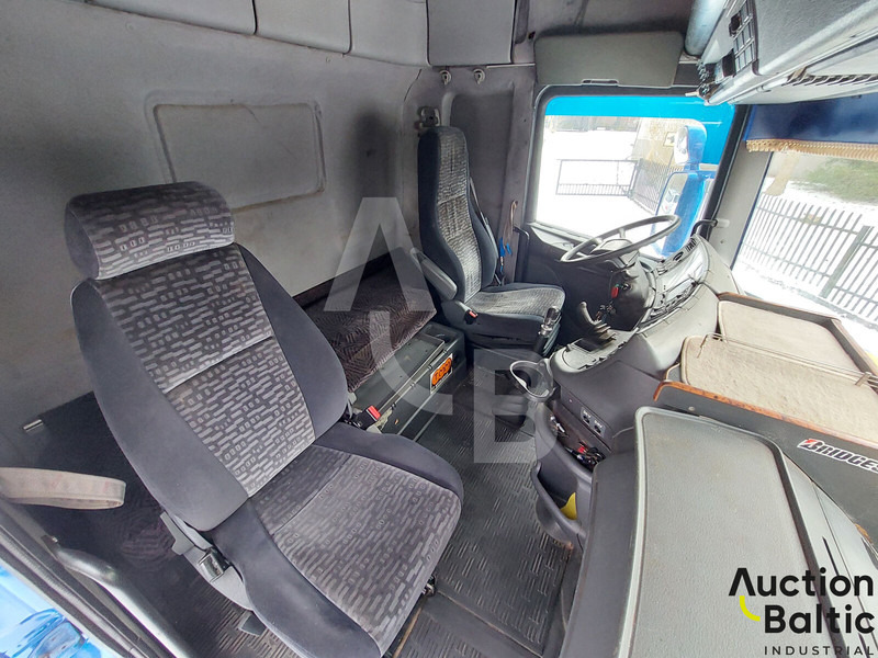 Tracteur routier Scania T 114 LA: photos 8