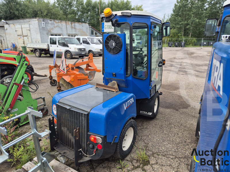 Vitra 2037 Economy - Balayeuse de voirie: photos 3 Vitra 2037 Economy - Balayeuse de voirie: photos 3