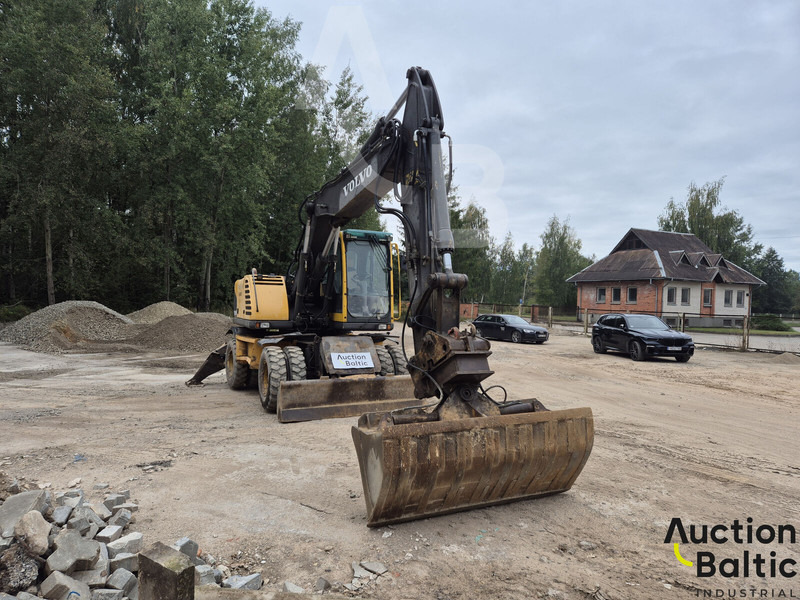 Volvo EW 160 B - Pelle sur pneus: photos 2 Volvo EW 160 B - Pelle sur pneus: photos 2