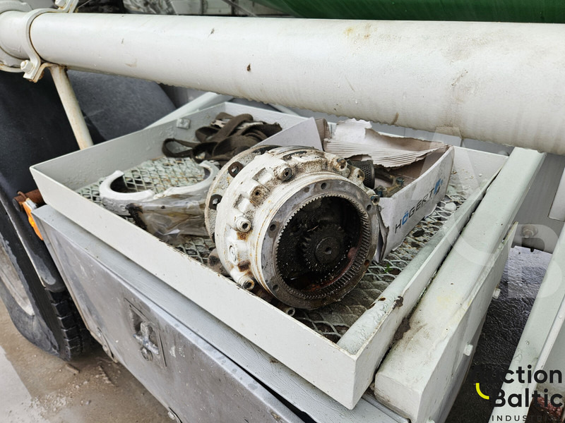 Pompe à béton stationnaire Volvo FM 9: photos 12