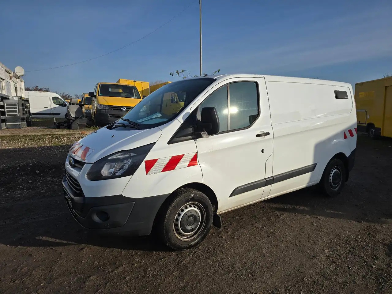 Ford Transit Custom/Werkstattfahrzeug - Fourgon utilitaire: photos 2 Ford Transit Custom/Werkstattfahrzeug - Fourgon utilitaire: photos 2