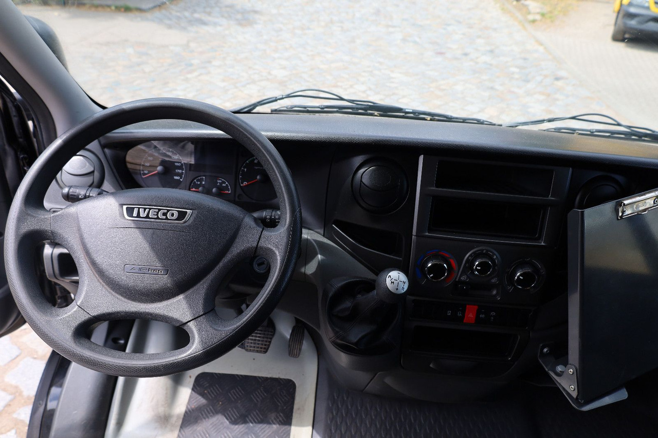 Fourgon grand volume Iveco IS35SI2AA/ FOODTRUCK/Daily: photos 14