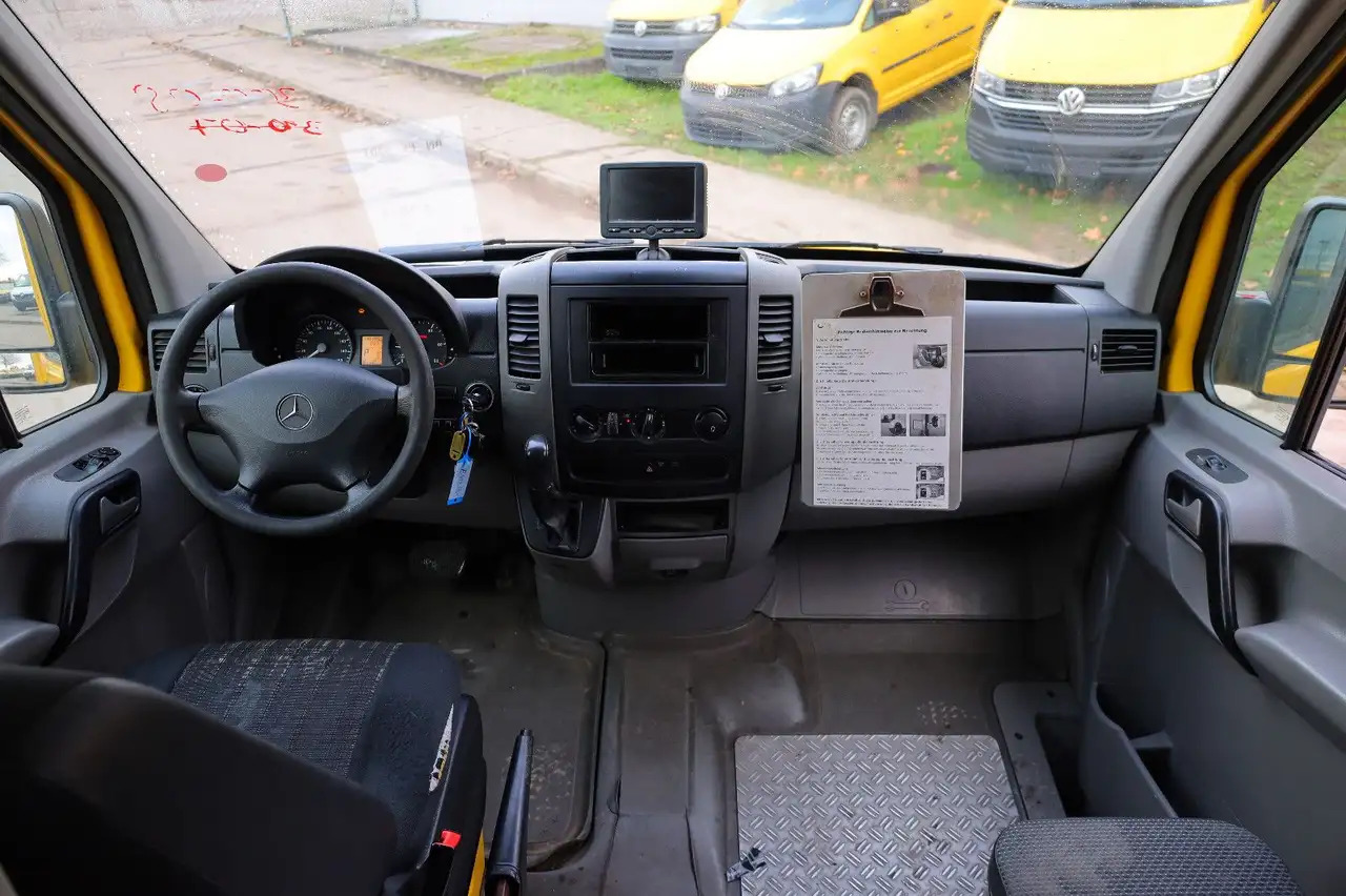 Fourgon grand volume Mercedes-Benz Sprinter II Pritsche/ Koffer/Regalsystem: photos 8 Fourgon grand volume Mercedes-Benz Sprinter II Pritsche/ Koffer/Regalsystem: photos 8