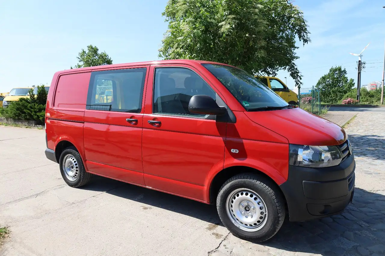 Volkswagen T5 Transporter Kasten-Kombi 2.0 TDI/EU5/1.Hand - Fourgon utilitaire: photos 4 Volkswagen T5 Transporter Kasten-Kombi 2.0 TDI/EU5/1.Hand - Fourgon utilitaire: photos 4