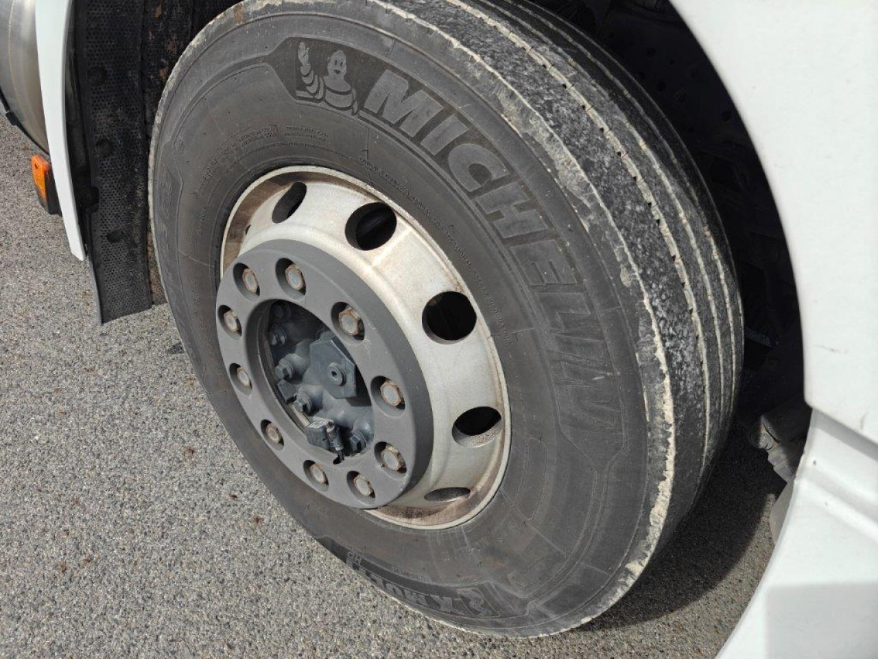 Tracteur routier IVECO Stralis AS440S46T/PLNG Intarder Klima Luftfeder ZV: photos 22 Tracteur routier IVECO Stralis AS440S46T/PLNG Intarder Klima Luftfeder ZV: photos 22