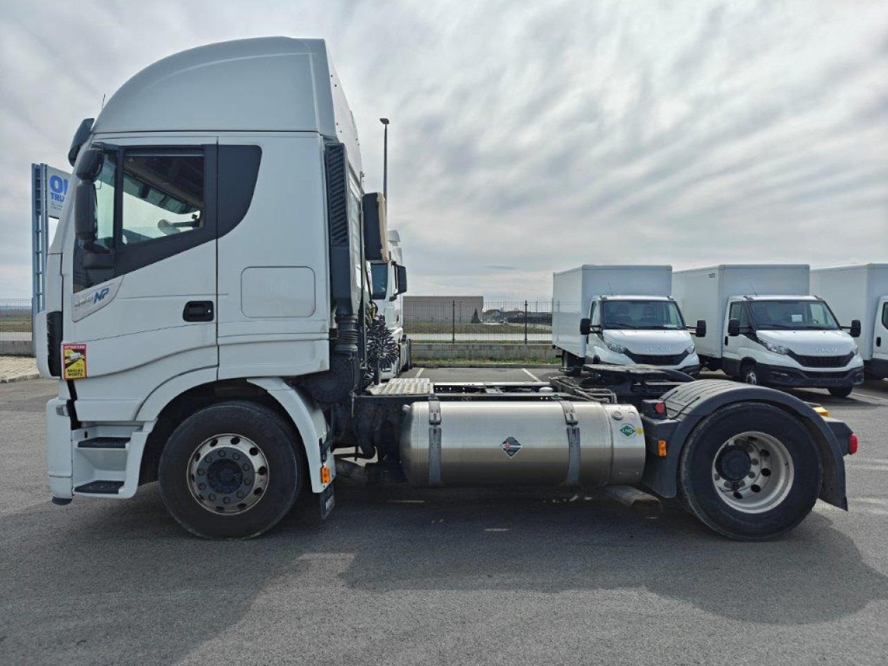 Tracteur routier IVECO Stralis AS440S46T/PLNG Intarder Klima Luftfeder ZV: photos 17 Tracteur routier IVECO Stralis AS440S46T/PLNG Intarder Klima Luftfeder ZV: photos 17