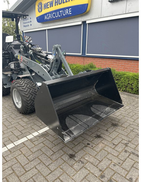 Tobroco Grondbak 150 cm Giant aanspan - Godet pour Engins de chantier: photos 2 Tobroco Grondbak 150 cm Giant aanspan - Godet pour Engins de chantier: photos 2