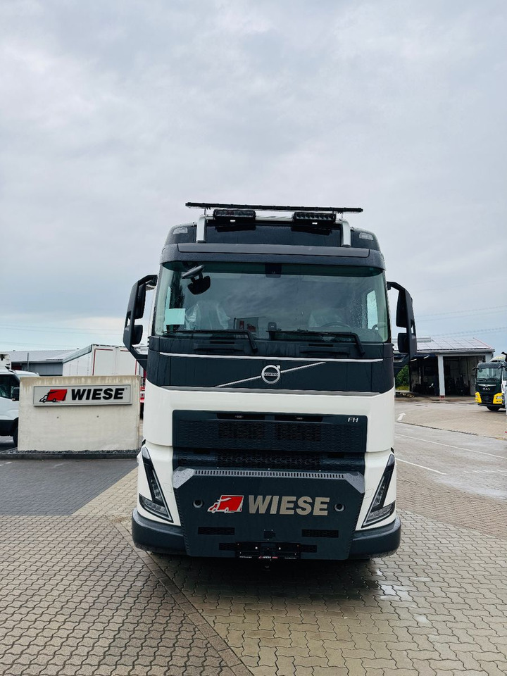 Volvo FH540 10x4 mit F1150 Ladekran, Sattelzugmaschine - Camion, Camion grue: photos 4 Volvo FH540 10x4 mit F1150 Ladekran, Sattelzugmaschine - Camion, Camion grue: photos 4