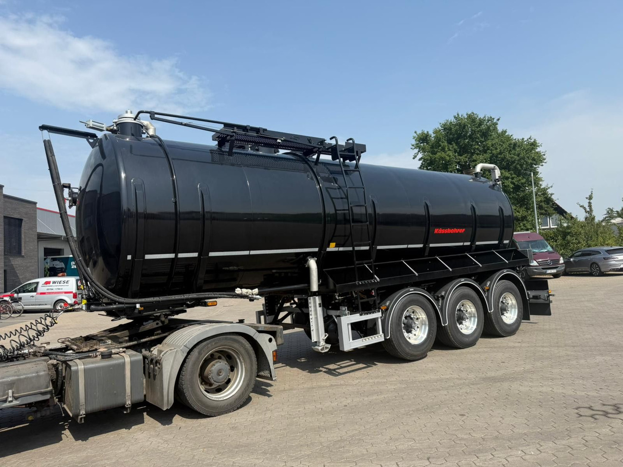 Kässbohrer K.STN L 30 Edelstahl Tanker Gülle Naturabfall - Semi-remorque citerne: photos 4 Kässbohrer K.STN L 30 Edelstahl Tanker Gülle Naturabfall - Semi-remorque citerne: photos 4