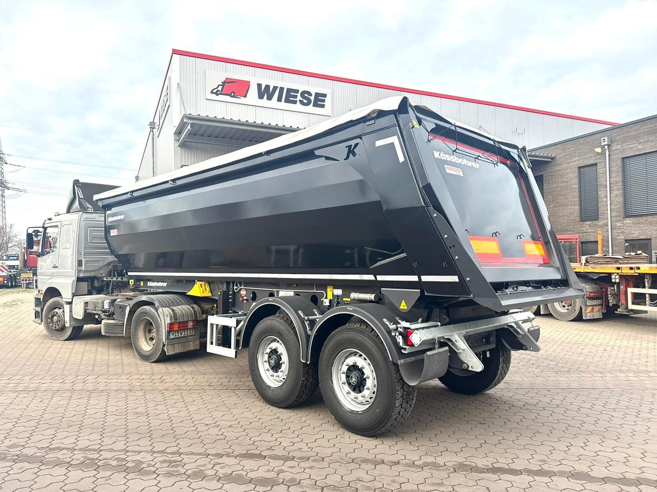 Kässbohrer SKS Stahl Kipper27m³ Hardox Elektrisches Verdeck - Semi-remorque benne: photos 5 Kässbohrer SKS Stahl Kipper27m³ Hardox Elektrisches Verdeck - Semi-remorque benne: photos 5