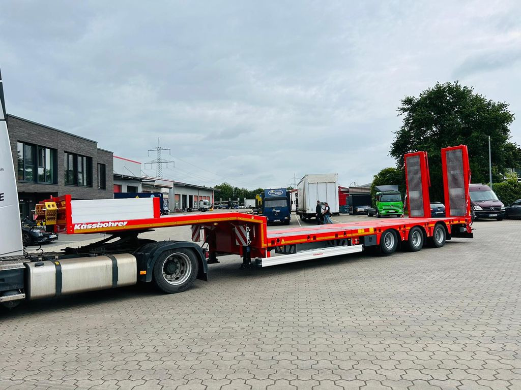 Kässbohrer SLS.HS Tieflader mit hydr. Schwanenhals - Semi-remorque surbaissé: photos 3 Kässbohrer SLS.HS Tieflader mit hydr. Schwanenhals - Semi-remorque surbaissé: photos 3