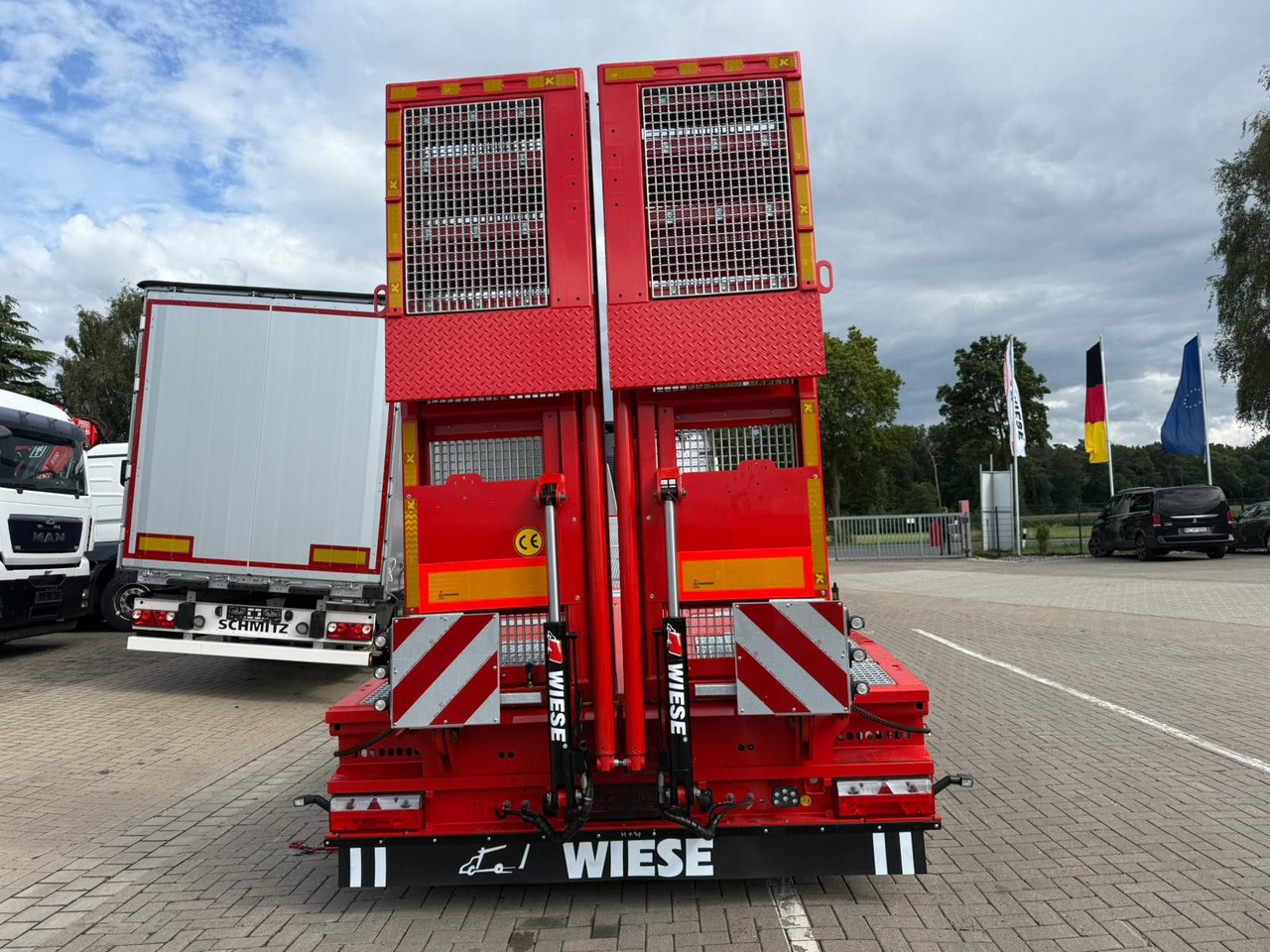 Semi-remorque surbaissé neuf Kässbohrer SLS.HS Tieflader mit hydr. Schwanenhals Kässbohrer SLS.HS Tieflader mit hydr. Schwanenhals: photos 7 Semi-remorque surbaissé neuf Kässbohrer SLS.HS Tieflader mit hydr. Schwanenhals Kässbohrer SLS.HS Tieflader mit hydr. Schwanenhals: photos 7