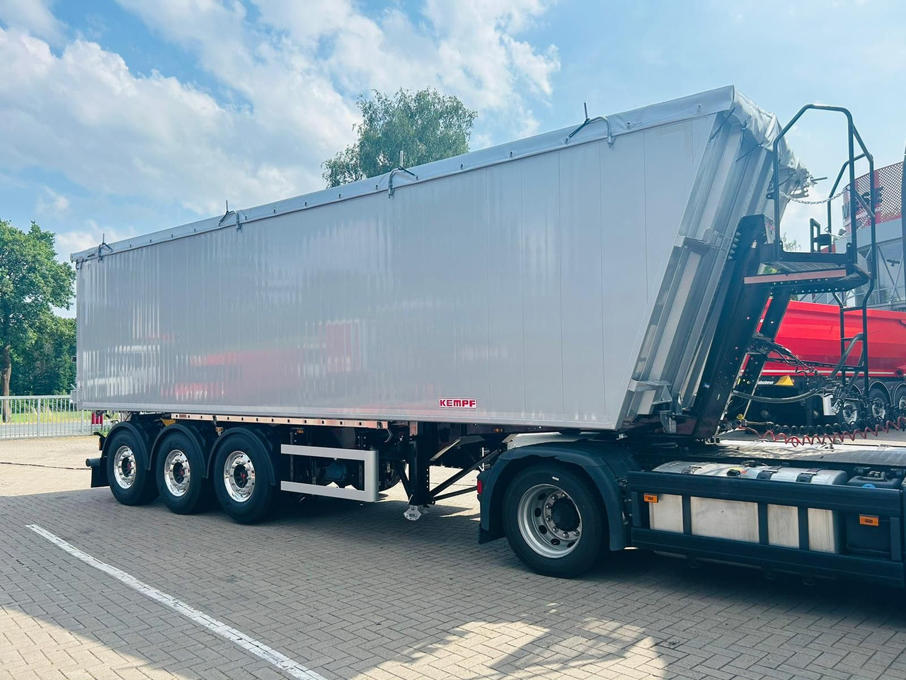 Kempf SKM 36/3 AK 3-Achs Alu Sattelkipper 50m³ - Semi-remorque benne: photos 2 Kempf SKM 36/3 AK 3-Achs Alu Sattelkipper 50m³ - Semi-remorque benne: photos 2