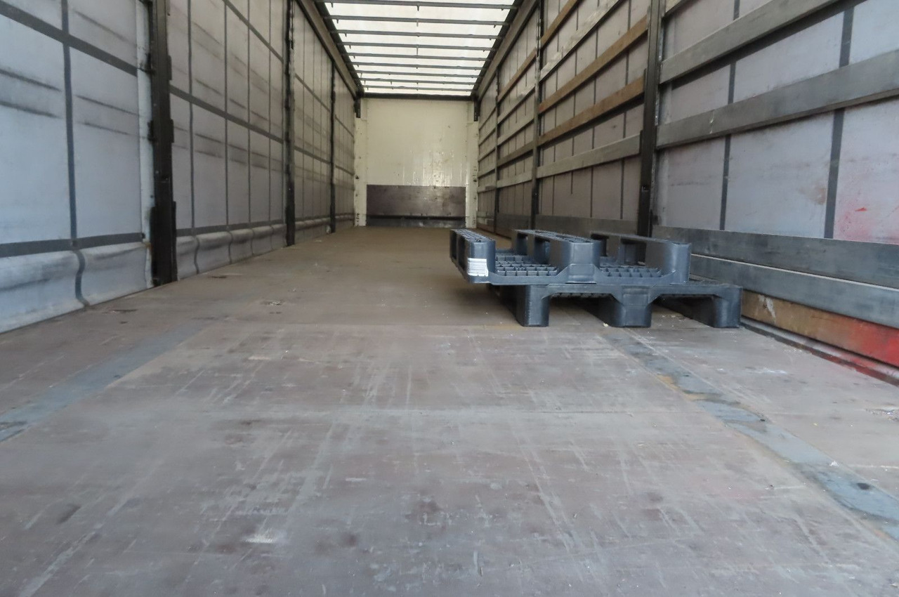 Krone Planenauflieger - Coilwanne - Semi-remorque rideaux coulissants: photos 5 Krone Planenauflieger - Coilwanne - Semi-remorque rideaux coulissants: photos 5