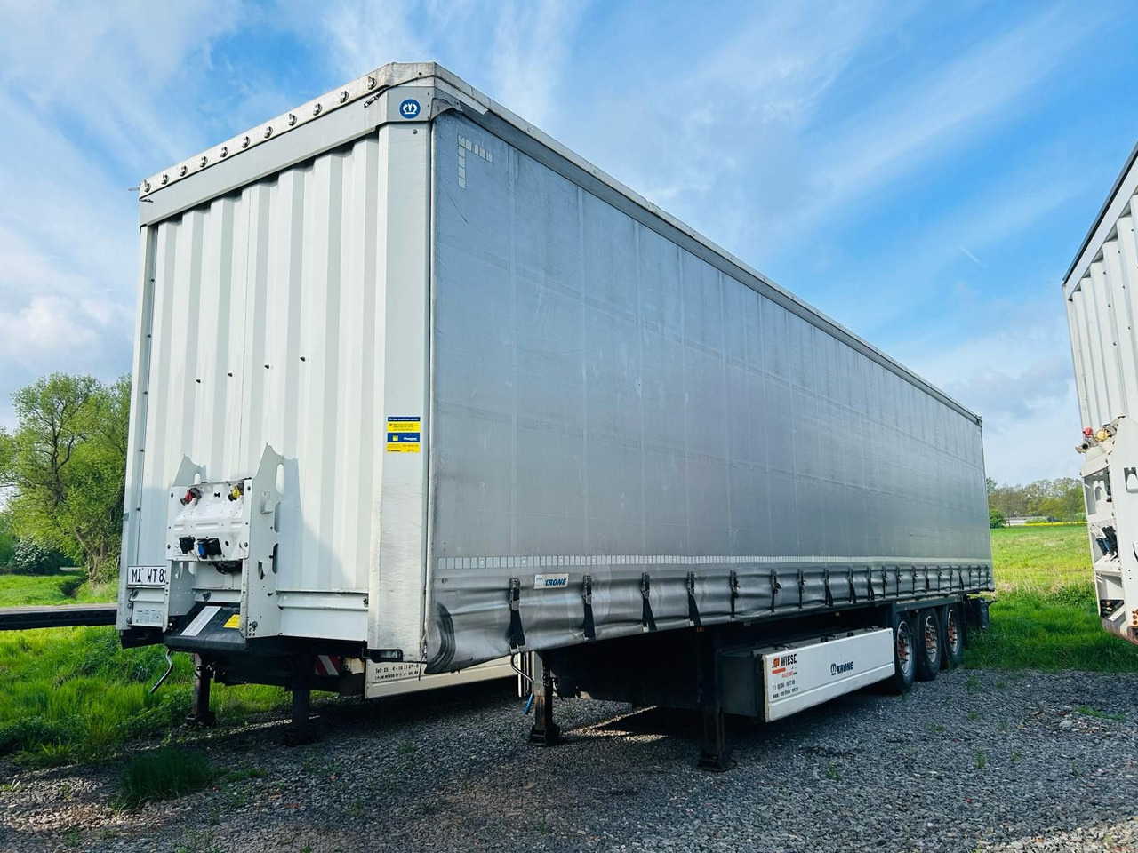 Krone Schiebeplanen Auflieger TÜV Neu - Semi-remorque rideaux coulissants: photos 1 Krone Schiebeplanen Auflieger TÜV Neu - Semi-remorque rideaux coulissants: photos 1