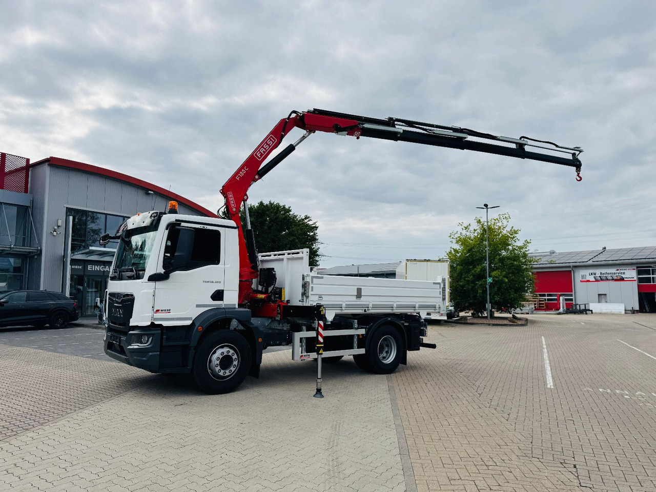 MAN 18.320 4x2 mit Fassi Ladekran Sofort Verfügbar - Camion grue: photos 1 MAN 18.320 4x2 mit Fassi Ladekran Sofort Verfügbar - Camion grue: photos 1