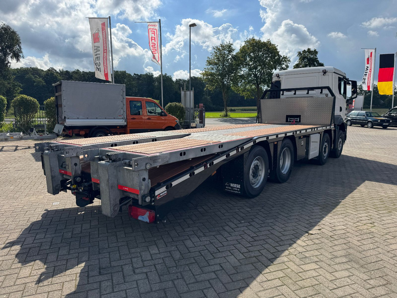 MAN TGS 35.520 8x2H Baumaschinentransporter - Remorqueuse: photos 4 MAN TGS 35.520 8x2H Baumaschinentransporter - Remorqueuse: photos 4