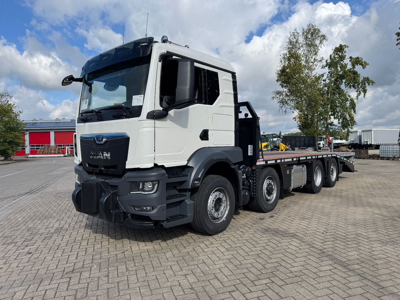 MAN TGS 35.520 8x2H Baumaschinentransporter - Remorqueuse: photos 1 MAN TGS 35.520 8x2H Baumaschinentransporter - Remorqueuse: photos 1