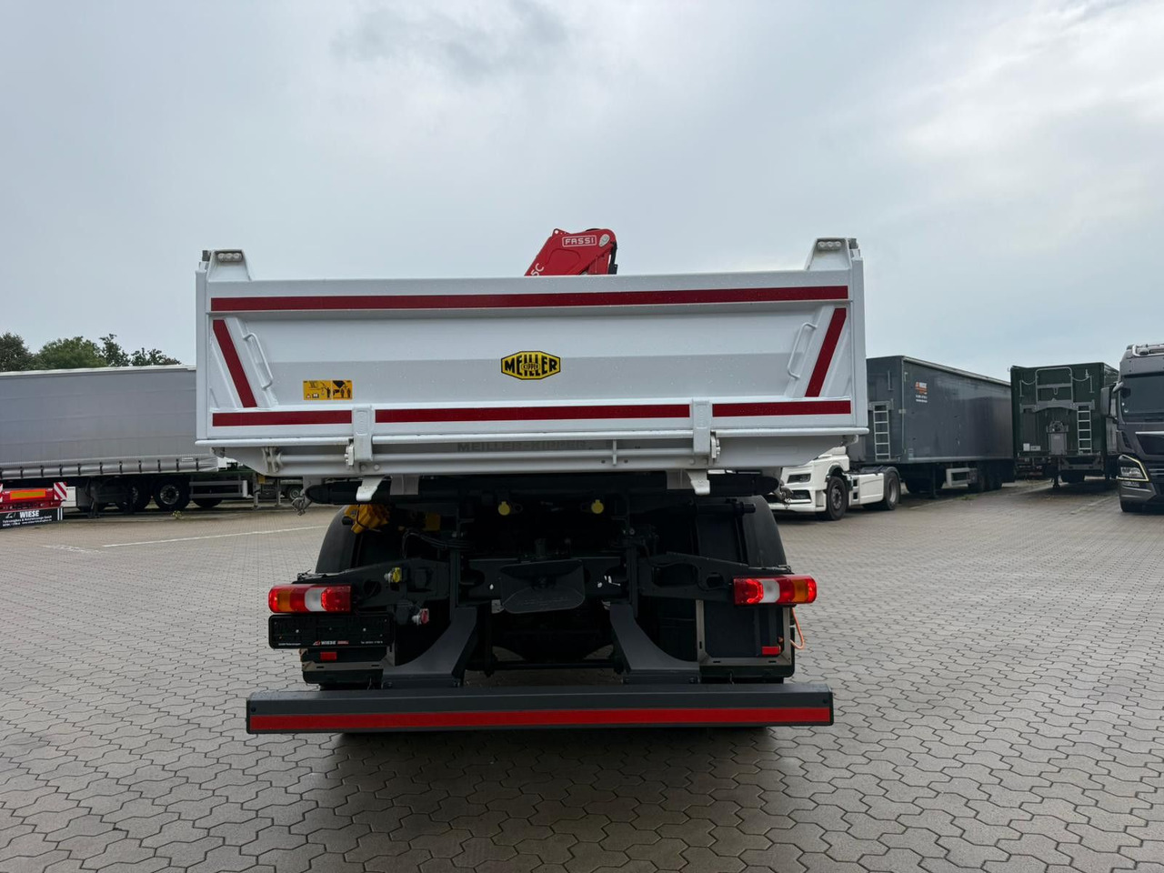 Mercedes-Benz Arocs 1835 4x4 Allrad Fassi F135 Kran Kipper - Camion grue: photos 5 Mercedes-Benz Arocs 1835 4x4 Allrad Fassi F135 Kran Kipper - Camion grue: photos 5