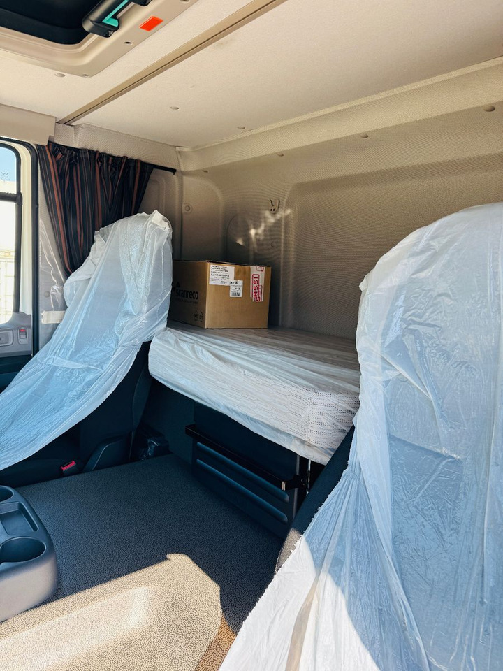 Tatra 6x6x6 Phoenix Fassi F545RA.2.27 L214 V20 - Camion grue: photos 2 Tatra 6x6x6 Phoenix Fassi F545RA.2.27 L214 V20 - Camion grue: photos 2