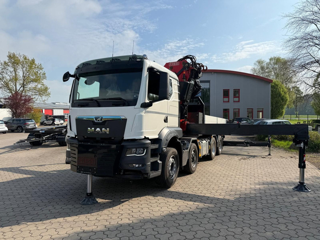 MAN 35.520 8x4 Fassi F800 RA2.28 OHNE ABSTÜTZÜBERWA. - Tracteur routier: photos 5 MAN 35.520 8x4 Fassi F800 RA2.28 OHNE ABSTÜTZÜBERWA. - Tracteur routier: photos 5