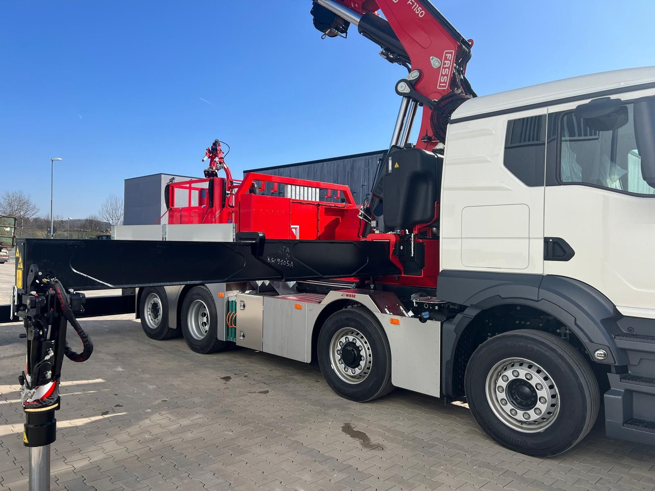 MAN 8x4 Hydro mit F1150 inkl Jib und Winde Korb - Tracteur routier: photos 3 MAN 8x4 Hydro mit F1150 inkl Jib und Winde Korb - Tracteur routier: photos 3