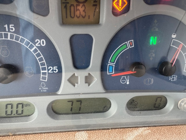 New Holland T7.200 - Tracteur agricole: photos 2 New Holland T7.200 - Tracteur agricole: photos 2