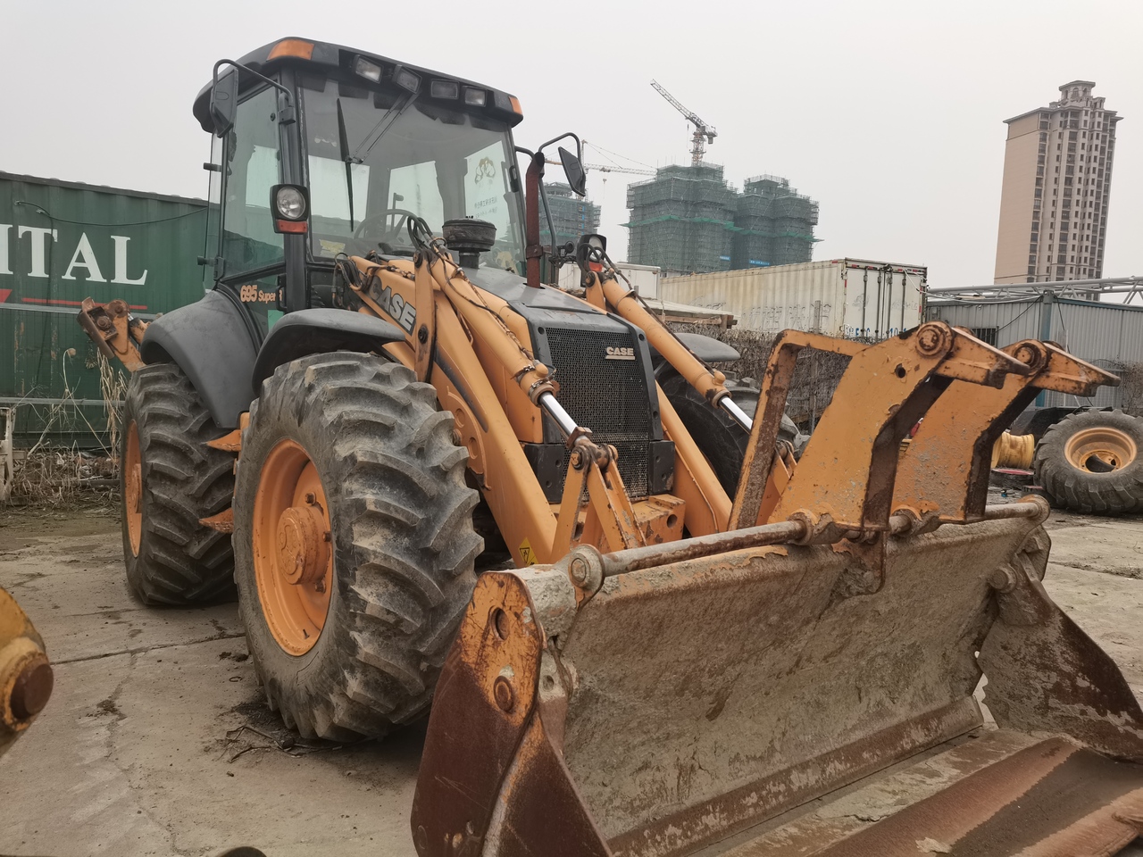 CASE 695 - Tractopelle: photos 5 CASE 695 - Tractopelle: photos 5