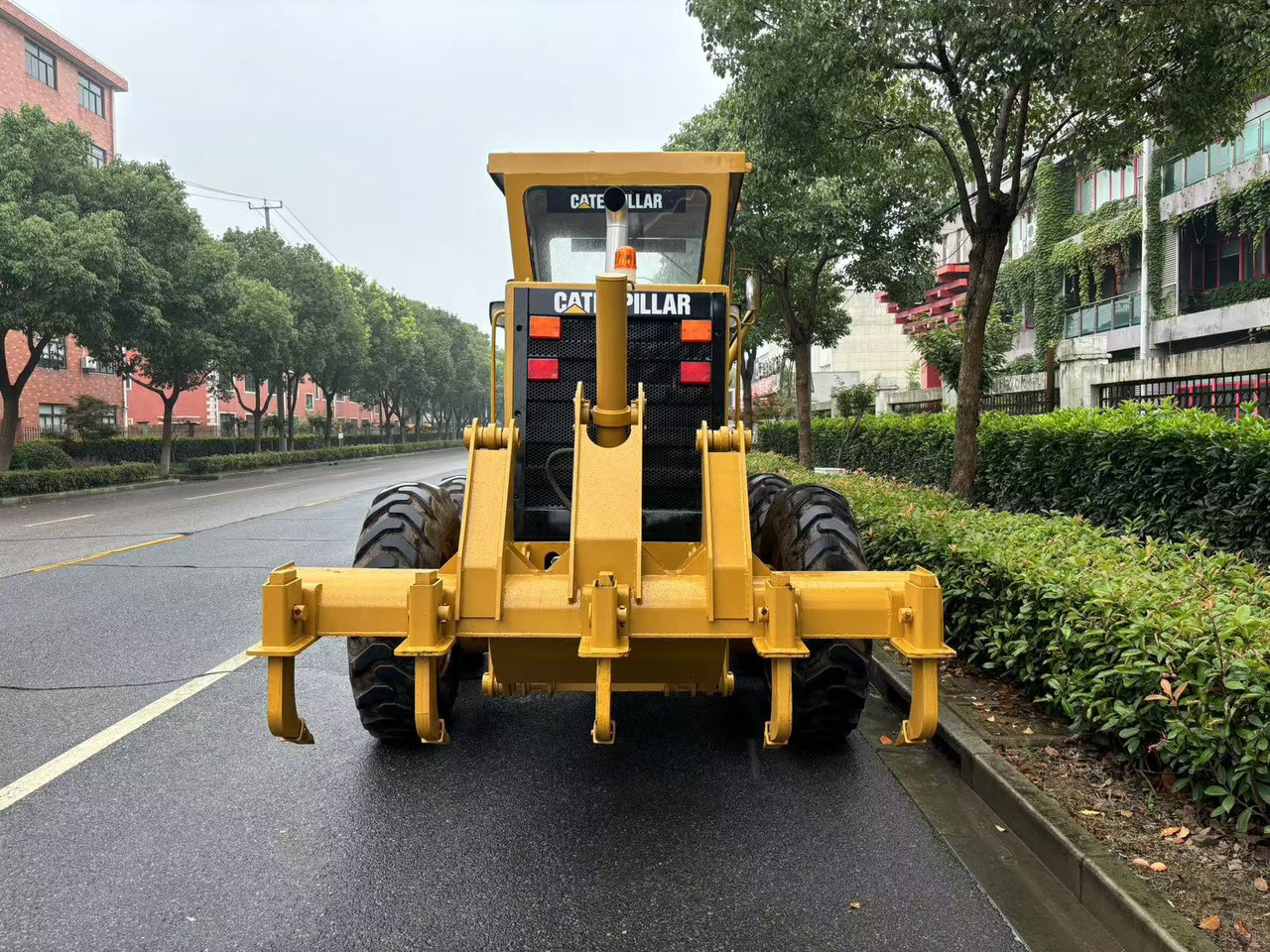 CATERPILLAR 140H - Niveleuse: photos 4 CATERPILLAR 140H - Niveleuse: photos 4
