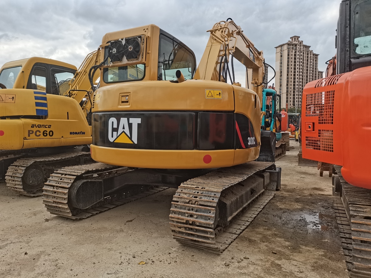 CATERPILLAR 308C - Mini pelle: photos 2 CATERPILLAR 308C - Mini pelle: photos 2