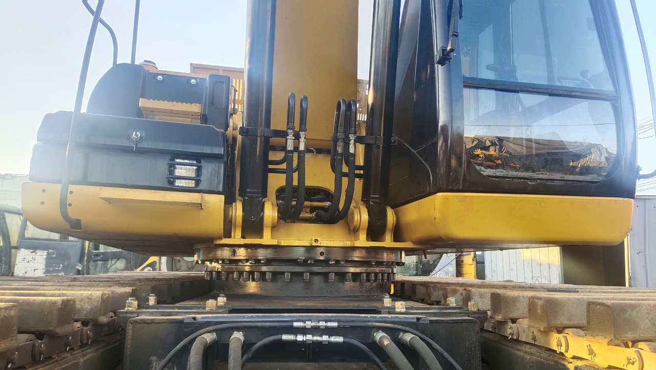 CATERPILLAR 320C - Excavatrice amphibie: photos 4 CATERPILLAR 320C - Excavatrice amphibie: photos 4