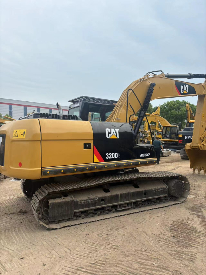 CATERPILLAR 320D - Pelle: photos 2 CATERPILLAR 320D - Pelle: photos 2