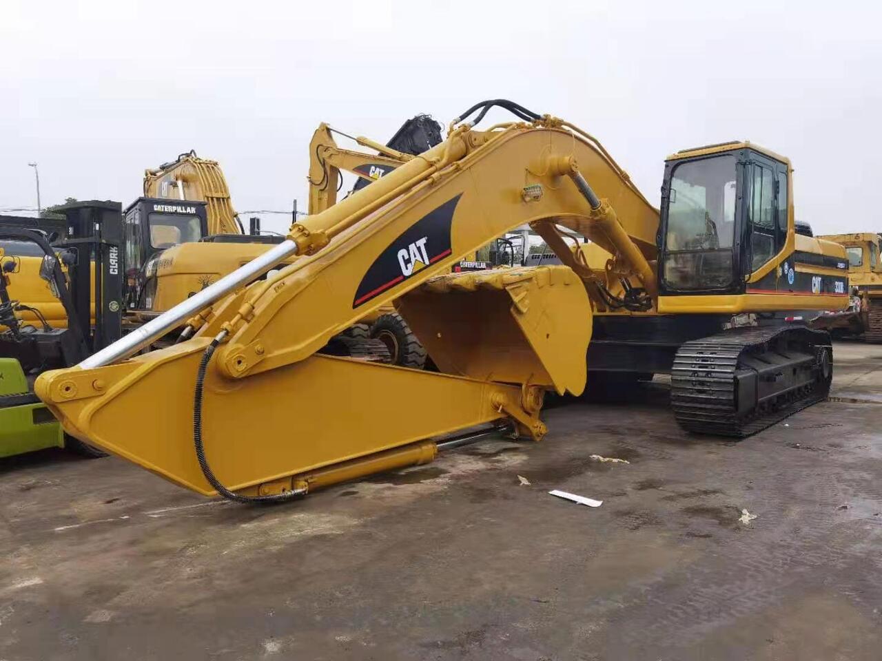 CATERPILLAR 330BL- crawler excavator - Pelle sur chenille: photos 3 CATERPILLAR 330BL- crawler excavator - Pelle sur chenille: photos 3