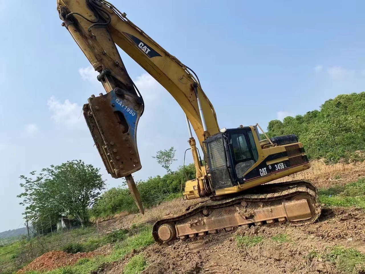 CATERPILLAR 345B - Pelle sur chenille: photos 1 CATERPILLAR 345B - Pelle sur chenille: photos 1