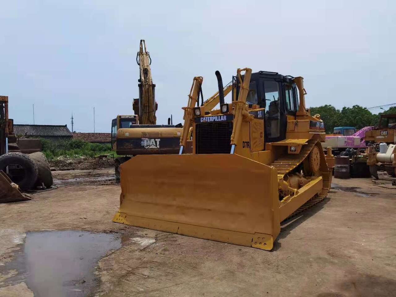 CATERPILLAR D7R - Bulldozer: photos 5 CATERPILLAR D7R - Bulldozer: photos 5