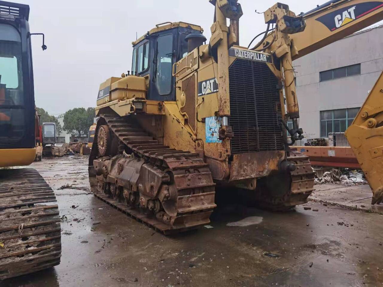 CATERPILLAR D9R - Bulldozer: photos 3 CATERPILLAR D9R - Bulldozer: photos 3