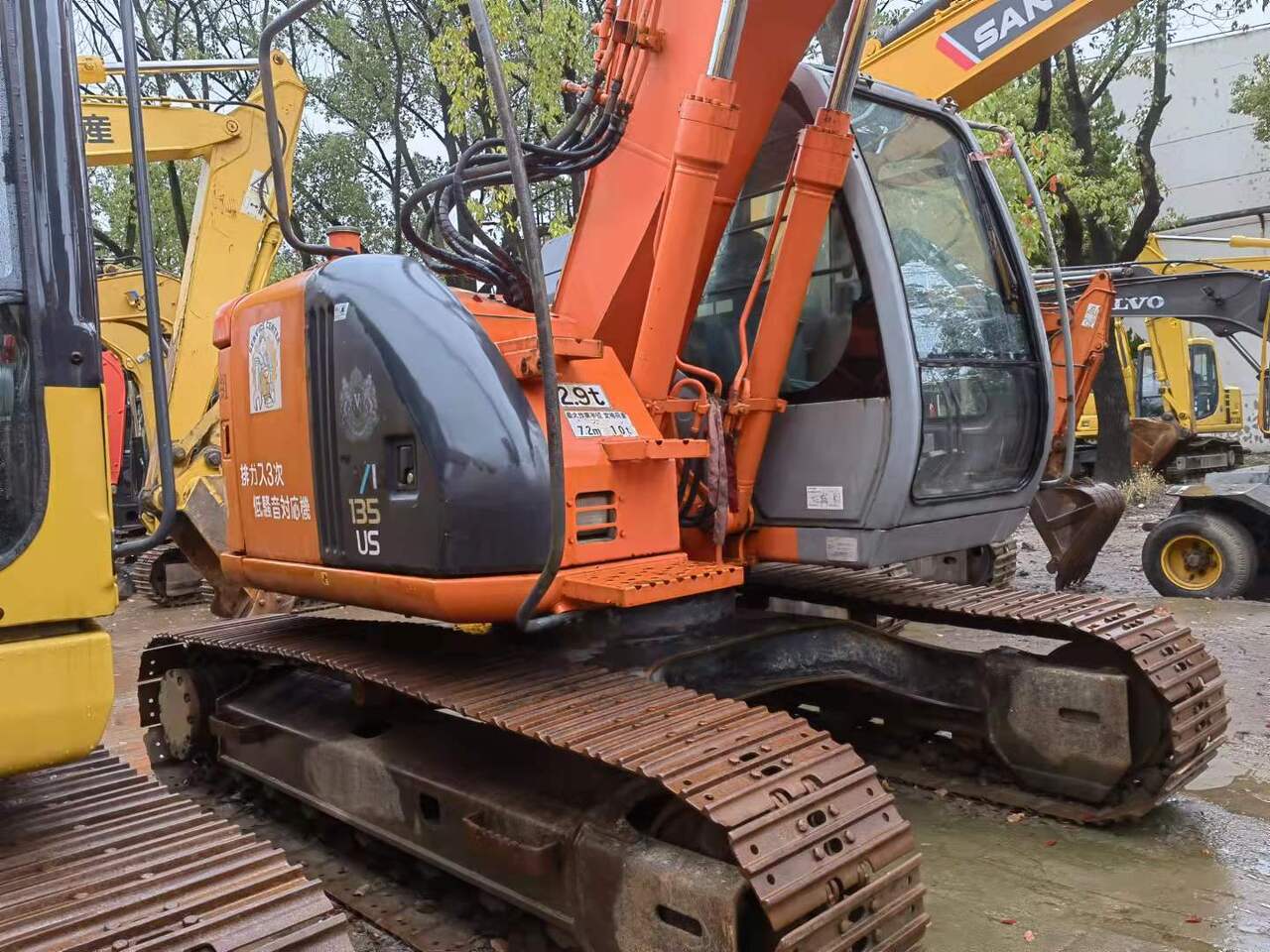 HITACHI ZX135US - Pelle sur chenille: photos 1 HITACHI ZX135US - Pelle sur chenille: photos 1