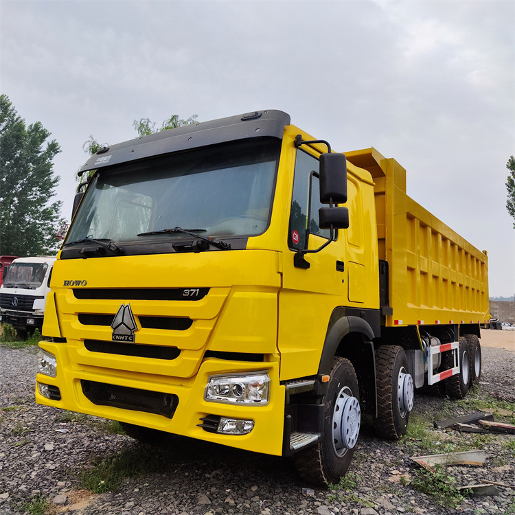 HOWO Howo 8x4 371 tipper - Camion benne: photos 4 HOWO Howo 8x4 371 tipper - Camion benne: photos 4