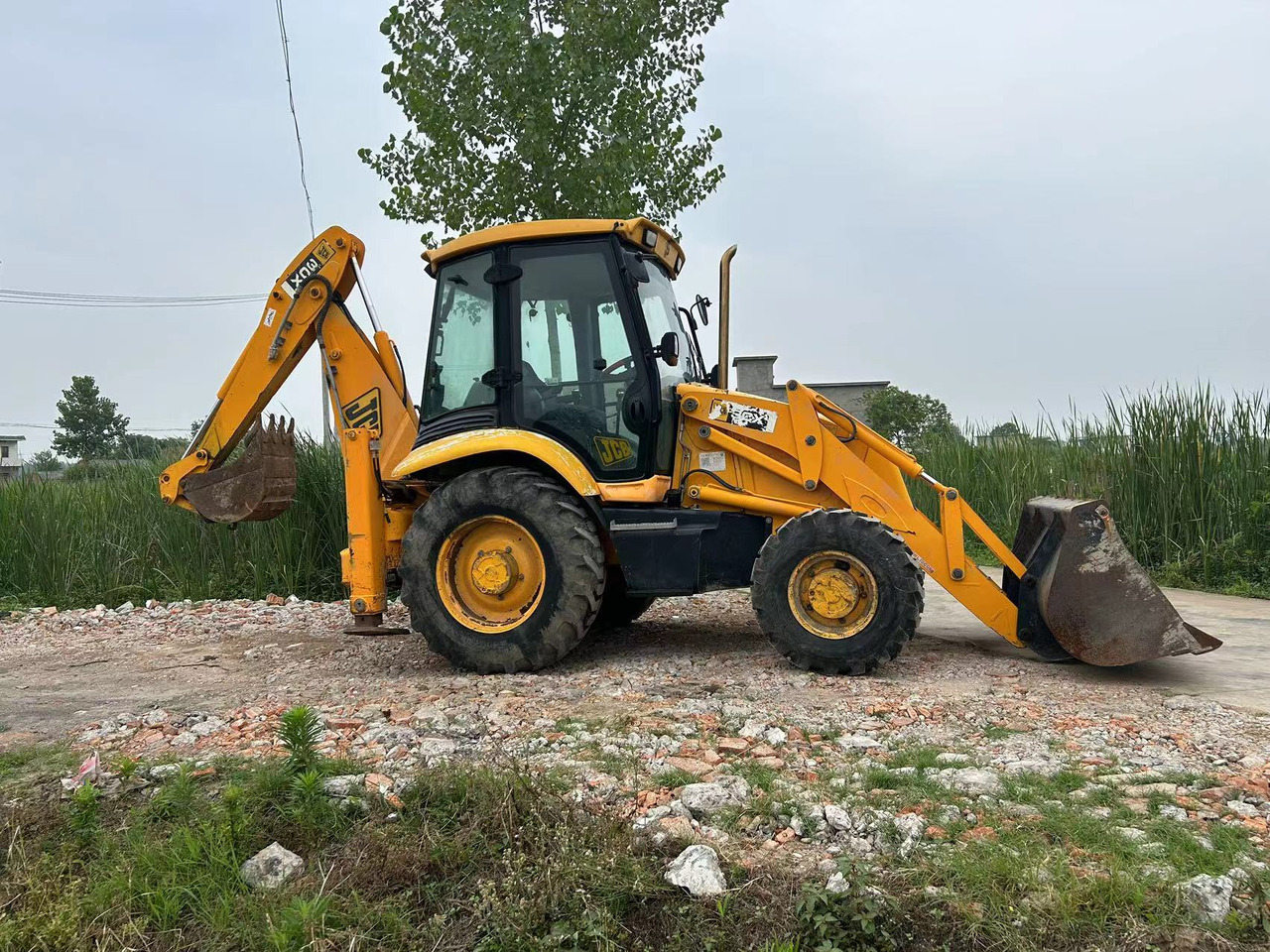 JCB 3CX - Tractopelle: photos 2 JCB 3CX - Tractopelle: photos 2