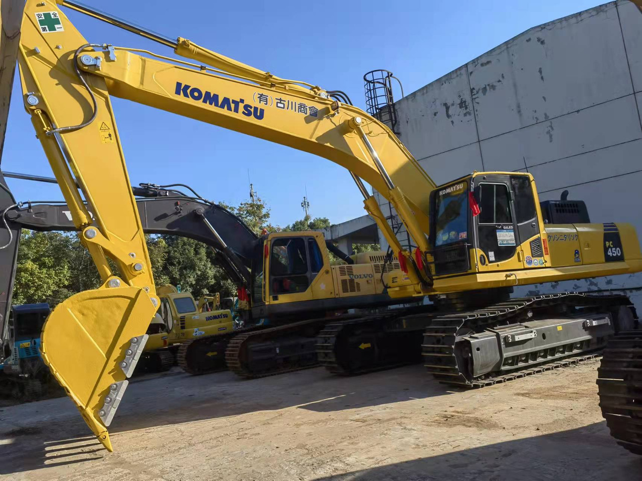 KOMATSU PC450-8-excavator - Pelle sur chenille: photos 1 KOMATSU PC450-8-excavator - Pelle sur chenille: photos 1