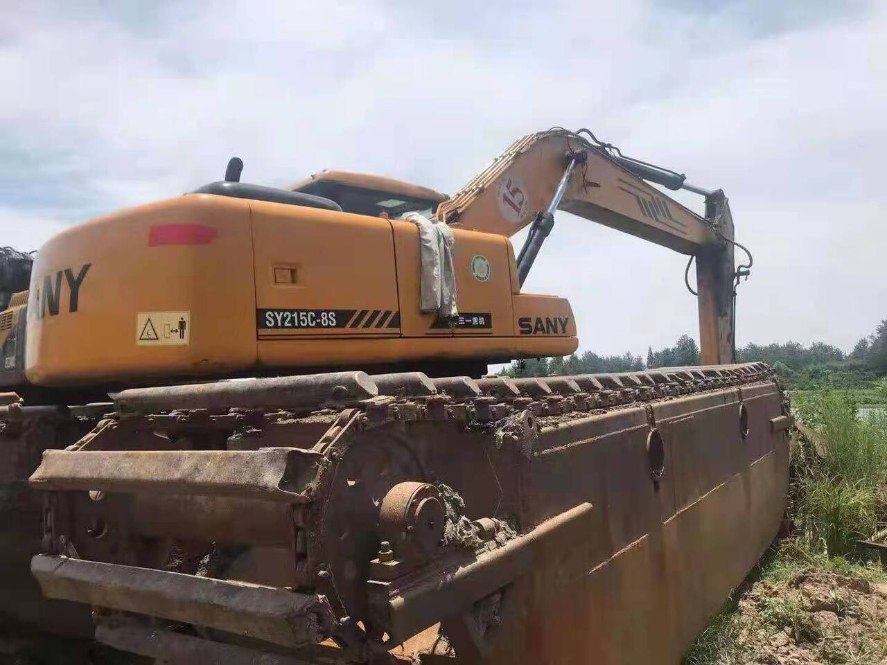 SANY 215C - Excavatrice amphibie: photos 2 SANY 215C - Excavatrice amphibie: photos 2