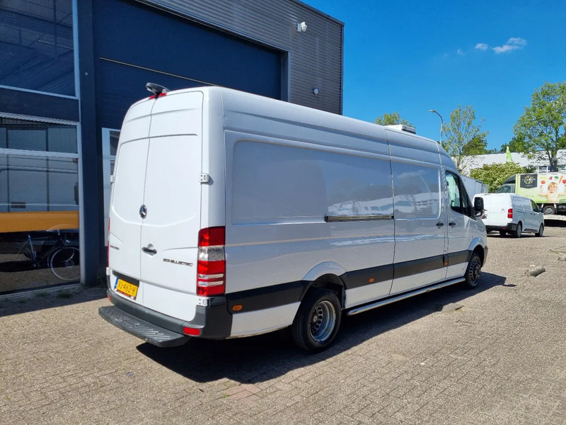 Mercedes-Benz Sprinter 513 CDI/ Kuhlwagen/ MAXI/ Carrier/ E6 - Utilitaire frigorifique: photos 2 Mercedes-Benz Sprinter 513 CDI/ Kuhlwagen/ MAXI/ Carrier/ E6 - Utilitaire frigorifique: photos 2