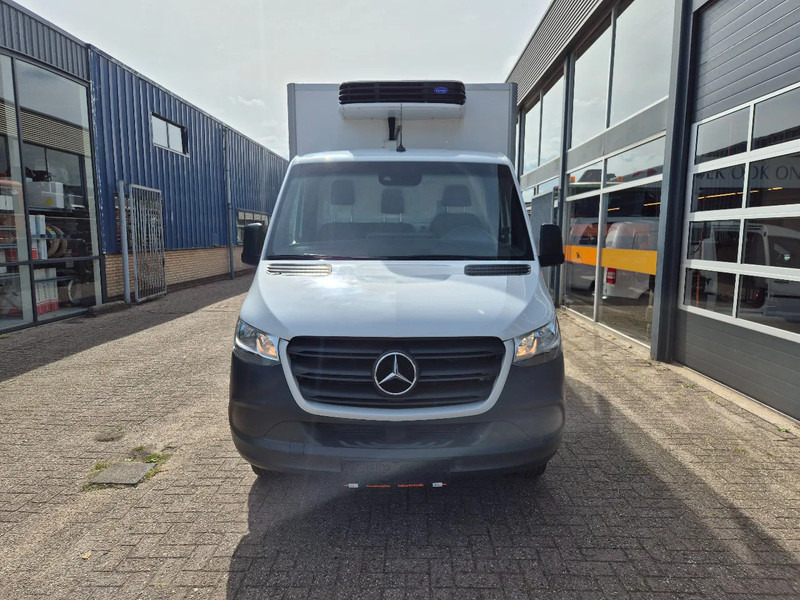 Mercedes-Benz Sprinter 516 CDI/ Kuhlkoffer/ Carrier Xarios 300/ -20/ +20/ Standby 230V - Utilitaire frigorifique: photos 4 Mercedes-Benz Sprinter 516 CDI/ Kuhlkoffer/ Carrier Xarios 300/ -20/ +20/ Standby 230V - Utilitaire frigorifique: photos 4