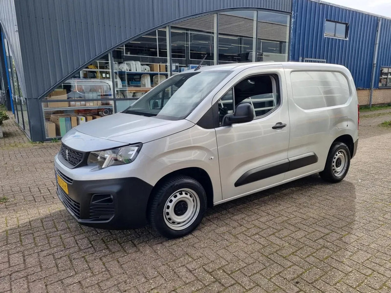 Peugeot Partner 1.5 HDI/ Koelwagen/ Airco/ Navi - Utilitaire frigorifique: photos 4 Peugeot Partner 1.5 HDI/ Koelwagen/ Airco/ Navi - Utilitaire frigorifique: photos 4