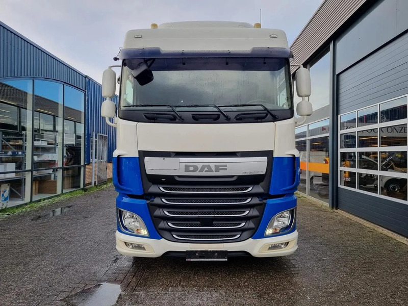 DAF XF 106.440 EURO 6/ Intarder/ Webasto/ ADR / Klima - Tracteur routier: photos 3 DAF XF 106.440 EURO 6/ Intarder/ Webasto/ ADR / Klima - Tracteur routier: photos 3