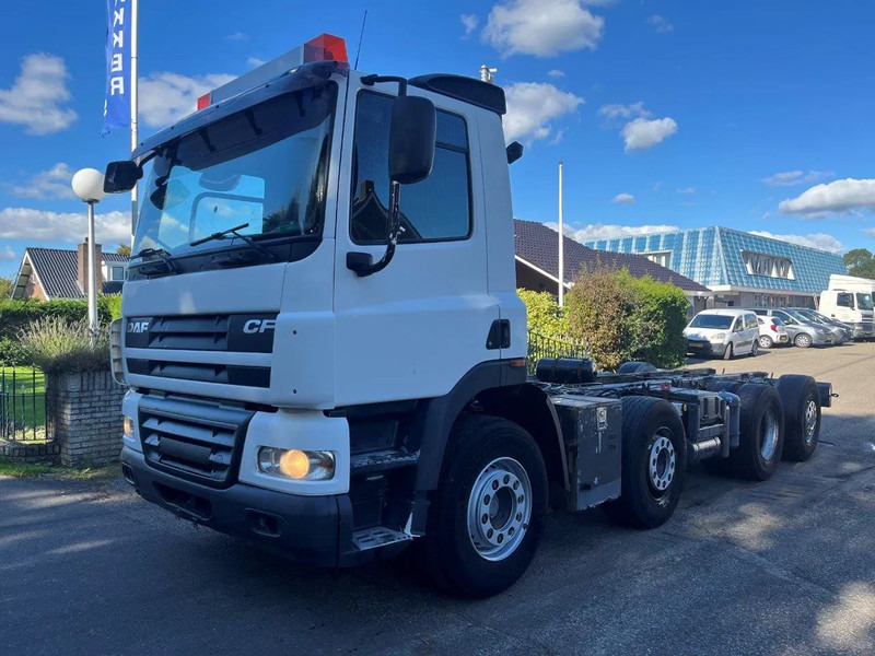 DAF 85.360 8X2 SINGLE CAB CHASSIS - Châssis cabine: photos 1 DAF 85.360 8X2 SINGLE CAB CHASSIS - Châssis cabine: photos 1