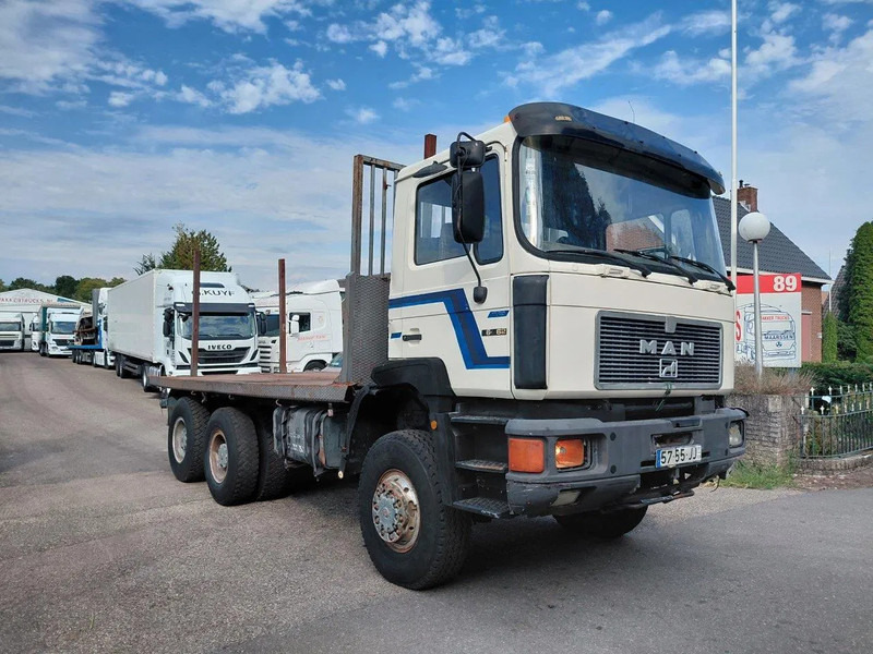 MAN 26.362 6x6 Steel Suspension - Camion plateau: photos 2 MAN 26.362 6x6 Steel Suspension - Camion plateau: photos 2