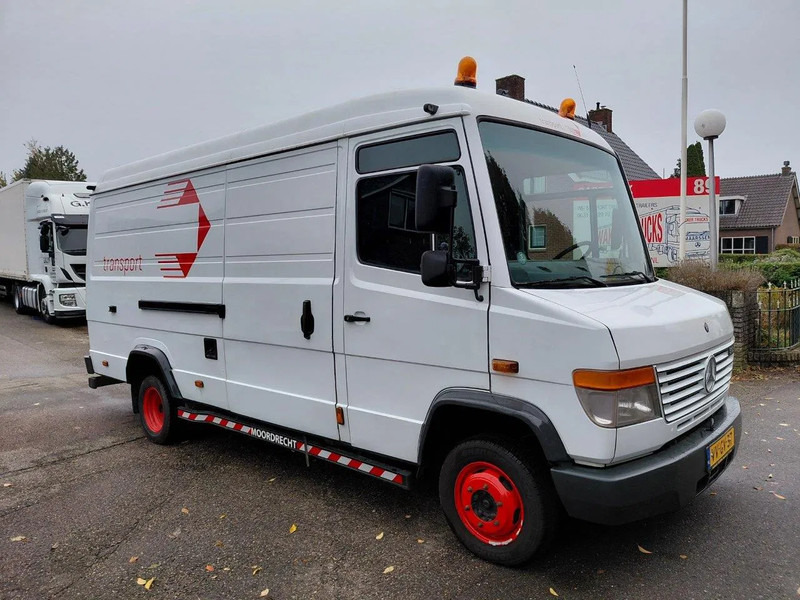 Mercedes-Benz 512 D - Fourgonnette: photos 2 Mercedes-Benz 512 D - Fourgonnette: photos 2