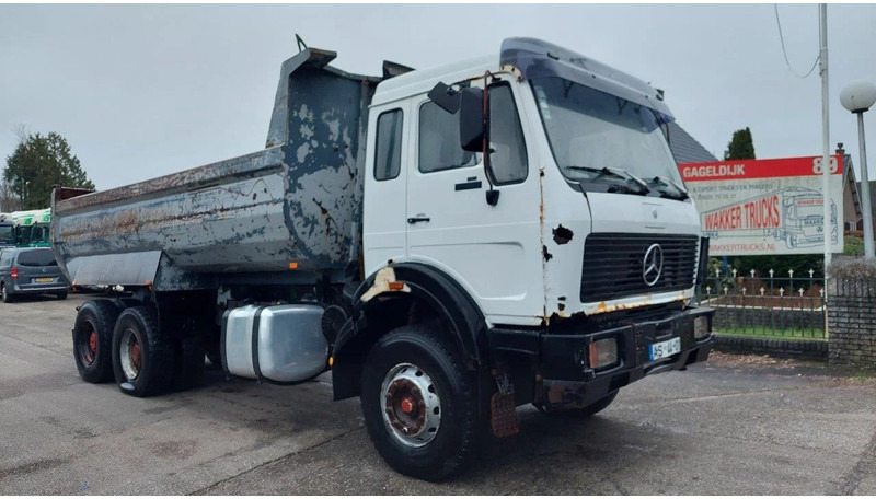 Mercedes-Benz SK 2635 2235 6x4 KIPPER STEEL SPRING MANUAL GEARBOX - Camion benne: photos 3 Mercedes-Benz SK 2635 2235 6x4 KIPPER STEEL SPRING MANUAL GEARBOX - Camion benne: photos 3