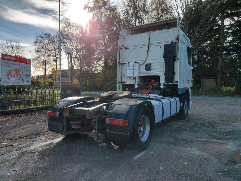 DAF XF 95.430 4x2 MANUAL ZF GEARBOX !! EURO 3 Engine !! - Tracteur routier: photos 3 DAF XF 95.430 4x2 MANUAL ZF GEARBOX !! EURO 3 Engine !! - Tracteur routier: photos 3